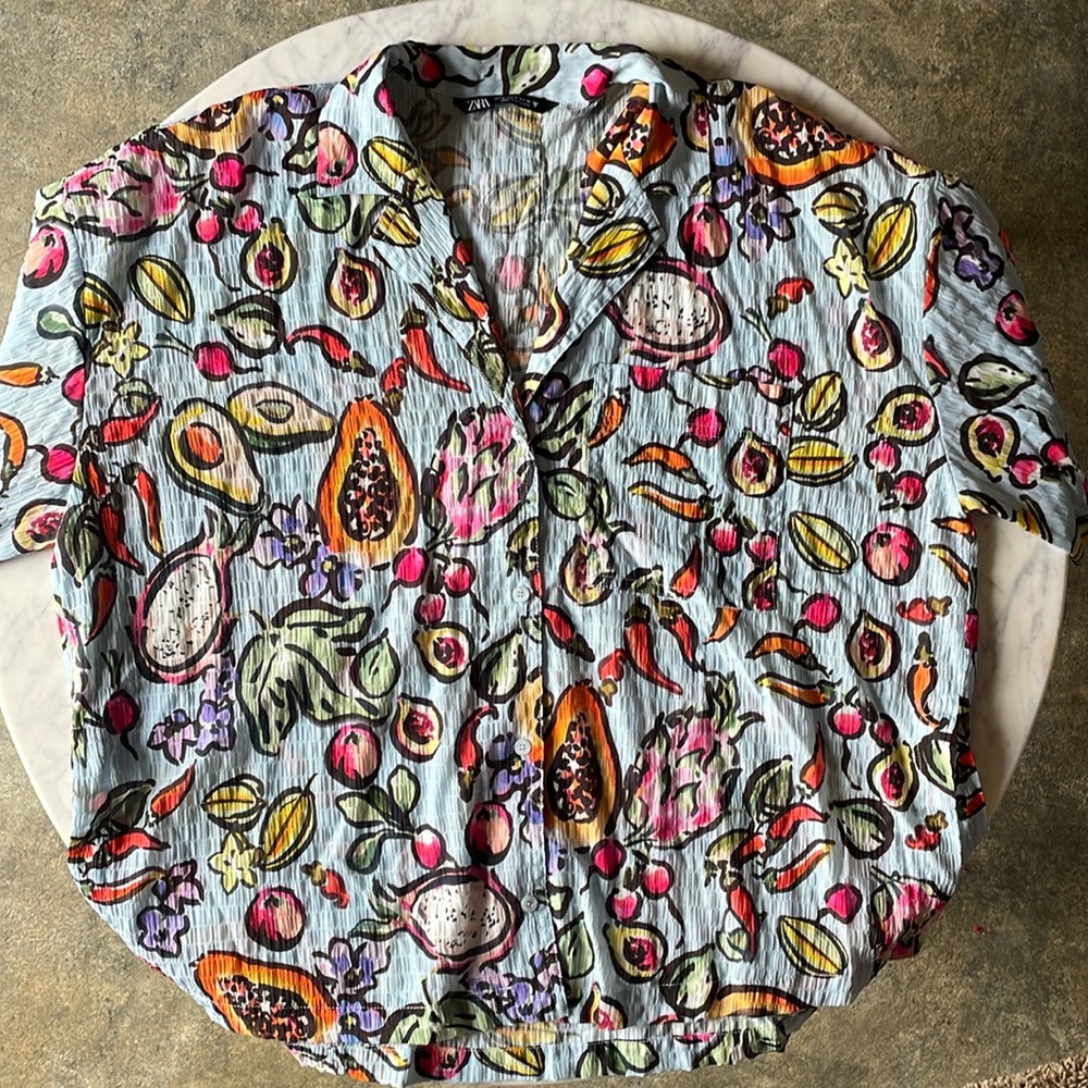 NWOT Zara Women’s Tropical Print Shirt Size Medium
